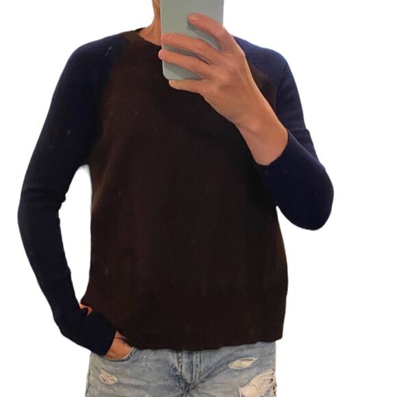 J. Crew colorblock slit cashmere sweater. Size Xs - Picture 7 of 8